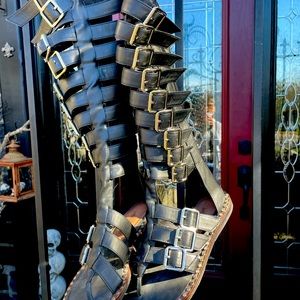 JEFFREY CAMPBELL Tall Black Leather Gladiator Sandals. Buckles and Zip Sz 7.5